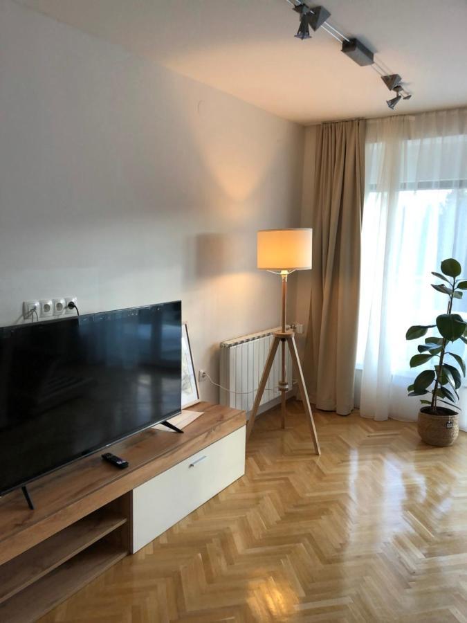 Maximo Apartments - Free Parking มาริบอร์ ภายนอก รูปภาพ